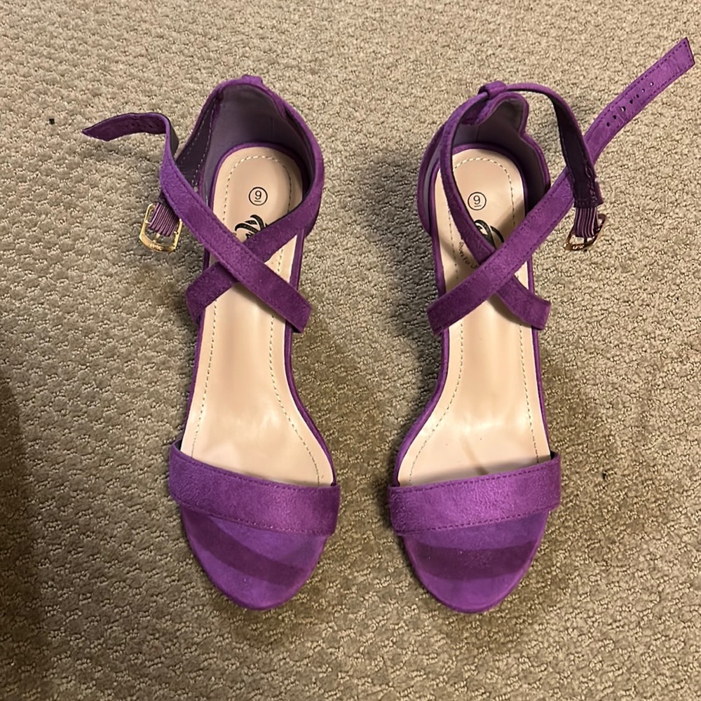 Purple crossover heels